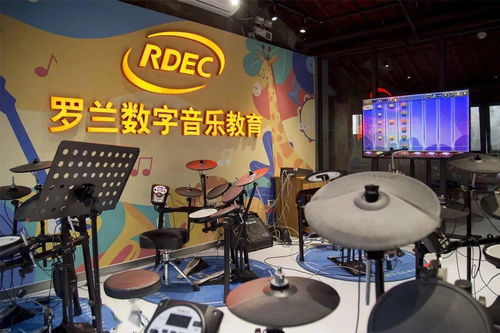 選一條大錦鯉,一起來打卡小西街最美銀杏季吧